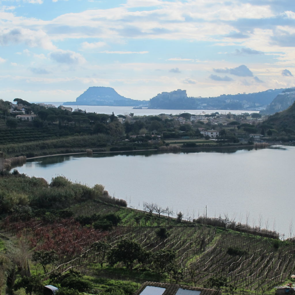 il lago d'Averno foto mp